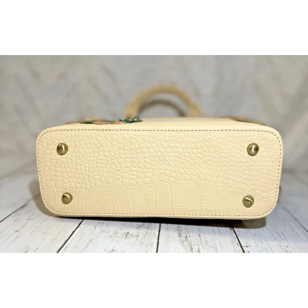 NWT Vendula Tiki Bar Grab Bag Rare Retired Beige 9"x11" Straw Crossbody Vegan - Picture 5 of 16
